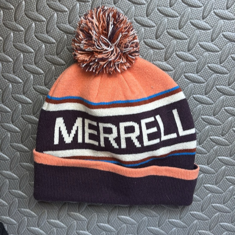 MERRELL Unisex College Pom Beanie (NWOT)